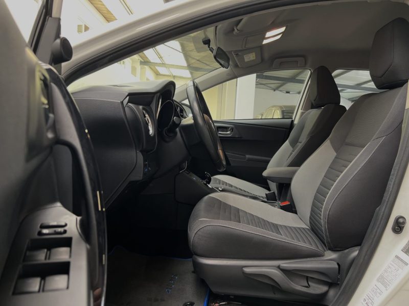 TOYOTA AURIS 1.8 VVT-i HSD CVT Hybride 136 CH