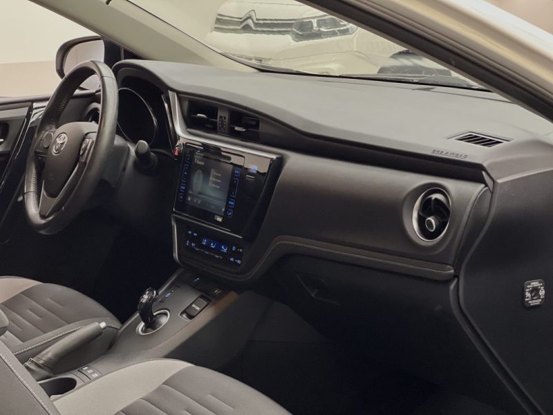 TOYOTA AURIS 1.8 VVT-i HSD CVT Hybride 136 CH