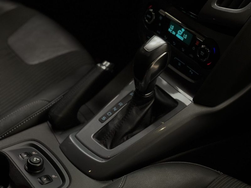 FORD FOCUS 2.0 TDCI 163 CH TITANIUM POWERSHIFT