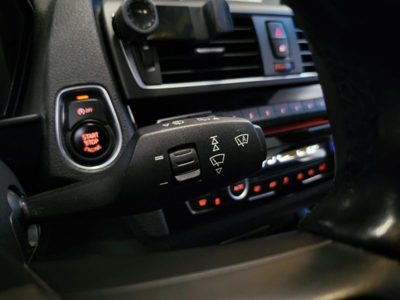 BMW SERIE 1 118dA 150ch PACK M / CAMERA DE RECUL ATTEAGE / SUIVI COMPLET 