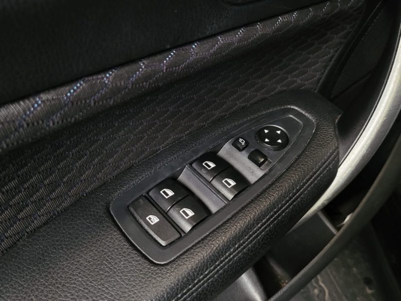 BMW SERIE 1 118dA 150ch PACK M / CAMERA DE RECUL ATTEAGE / SUIVI COMPLET 