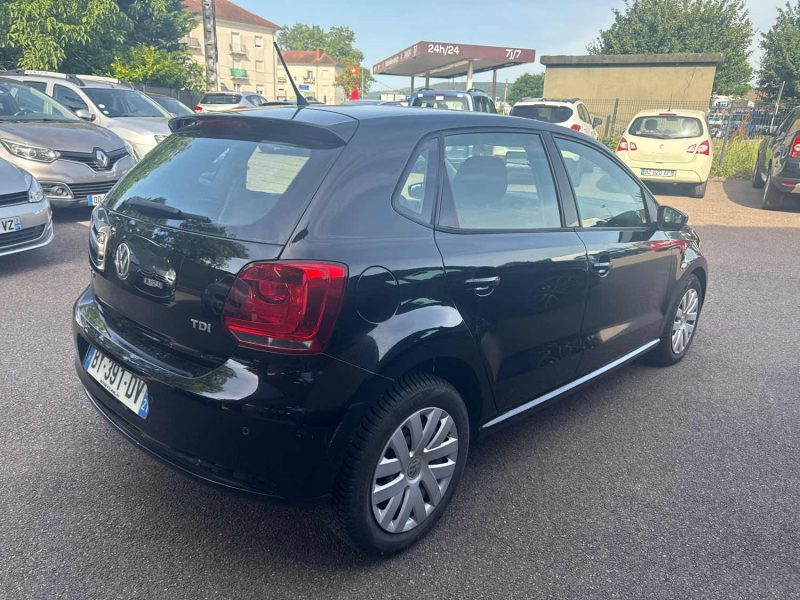 VOLKSWAGEN POLO 2011