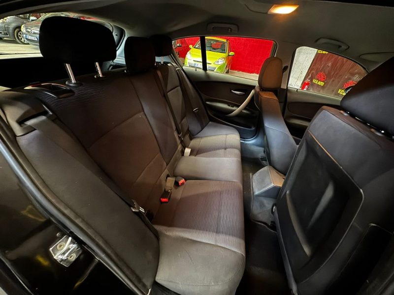 B.M.W. SERIE 1118D 143 PREMIERE