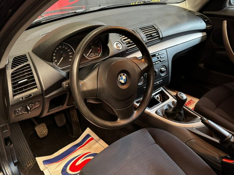 B.M.W. SERIE 1118D 143 PREMIERE