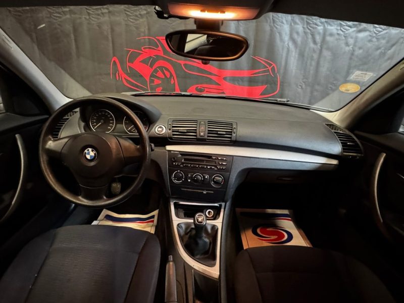 B.M.W. SERIE 1118D 143 PREMIERE