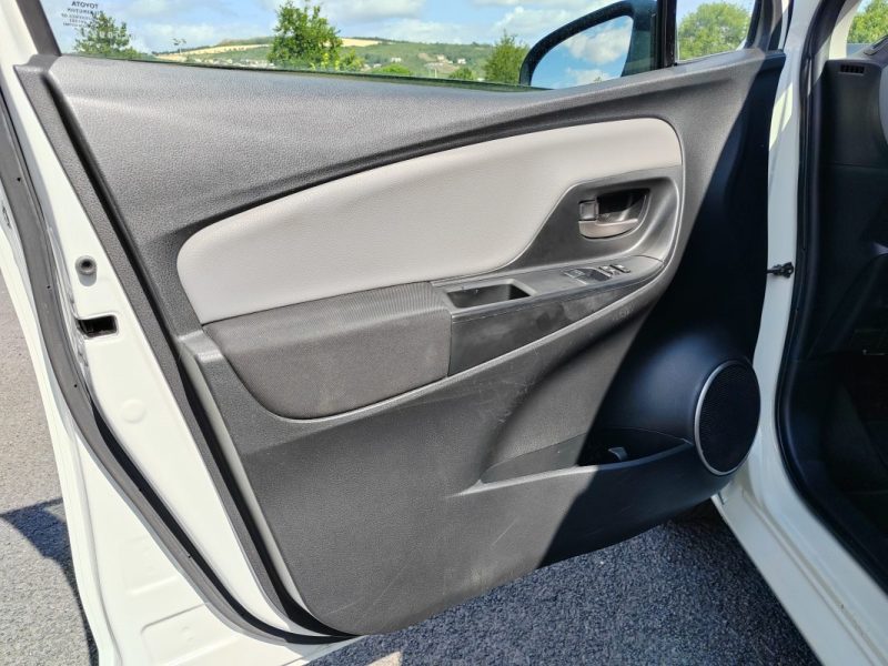 Toyota Yaris III Dynamic 1.3 100ch VVT-i - GARANTIE 12 mois