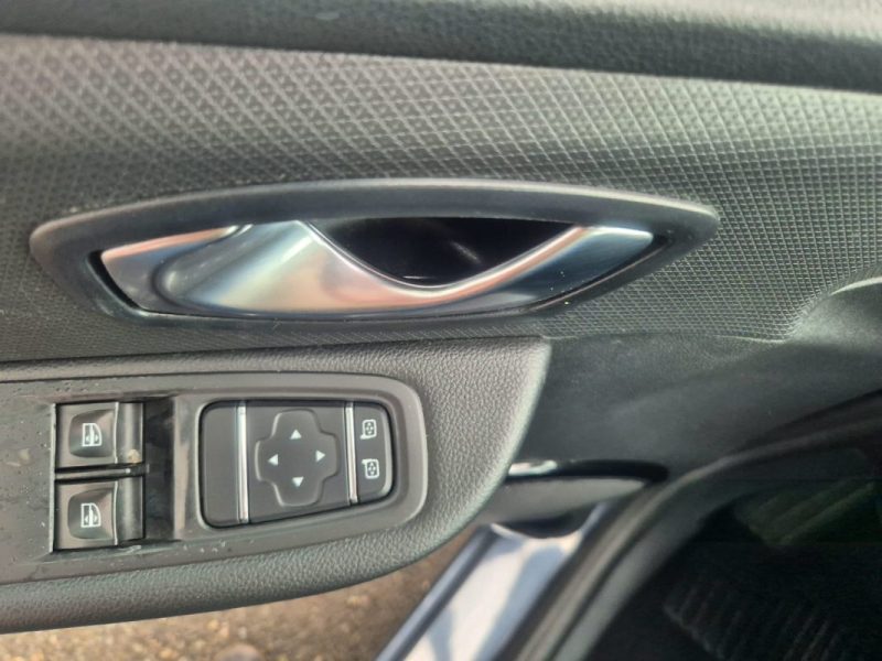 RENAULT CLIO INTENSE  2018