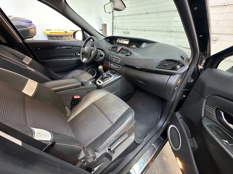 RENAULT Grand SCENIC 1.6 DCI - 16V TURBO