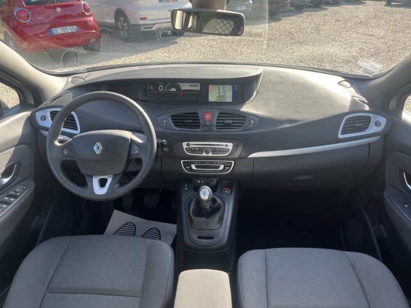 RENAULT SCENIC 2011
