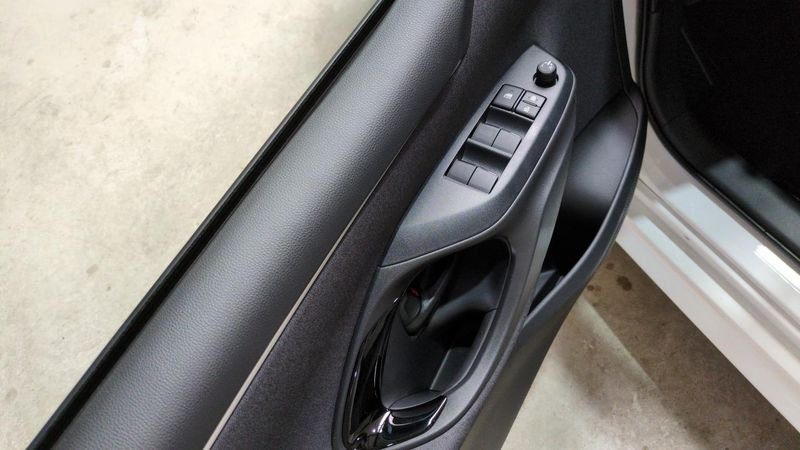 Toyota Yaris Hybride 116h design + sieges chauffants + volant chauffant