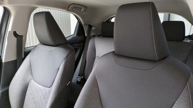 Toyota Yaris Hybride 116h design + sieges chauffants + volant chauffant