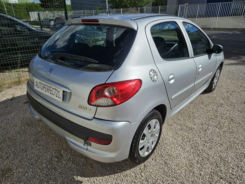 PEUGEOT 206+ 2009