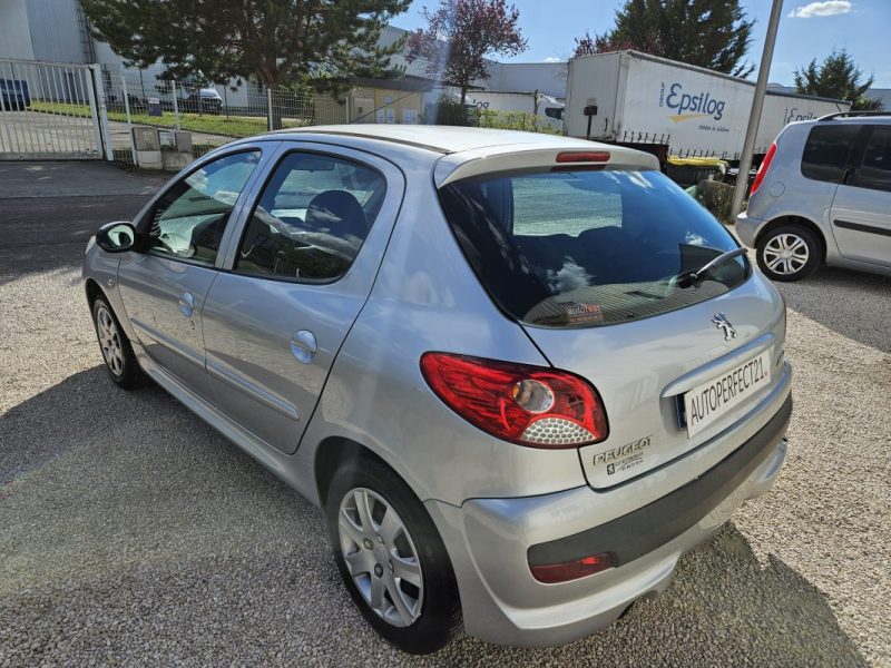 PEUGEOT 206+ 2009
