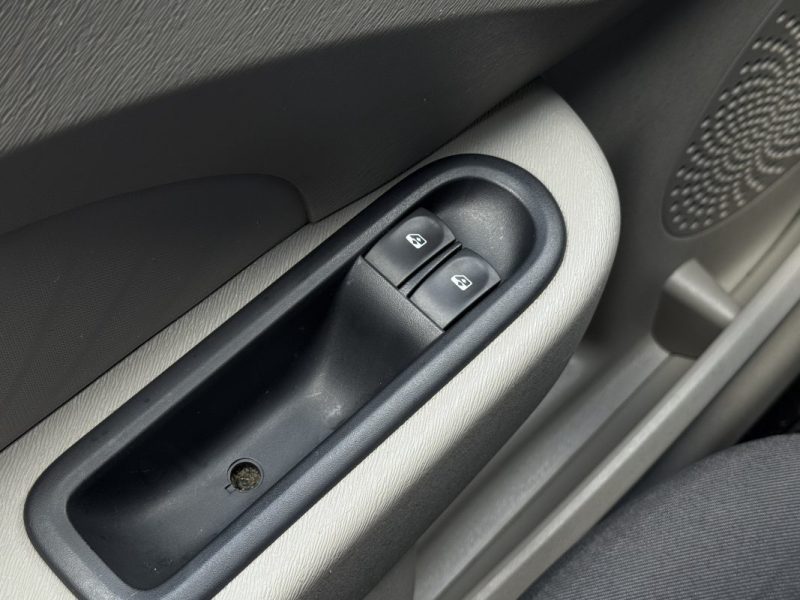 RENAULT TWINGO 1.2 75 ch Authentique - Distribution Ok