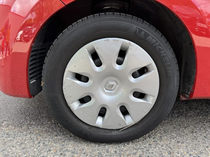 RENAULT TWINGO 1.2 75 ch Authentique - Distribution Ok