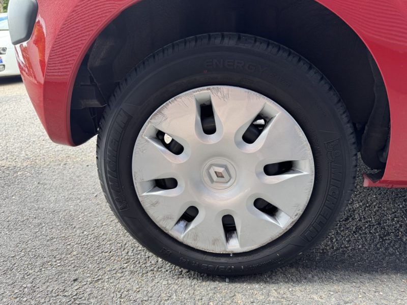 RENAULT TWINGO 1.2 75 ch Authentique - Distribution Ok