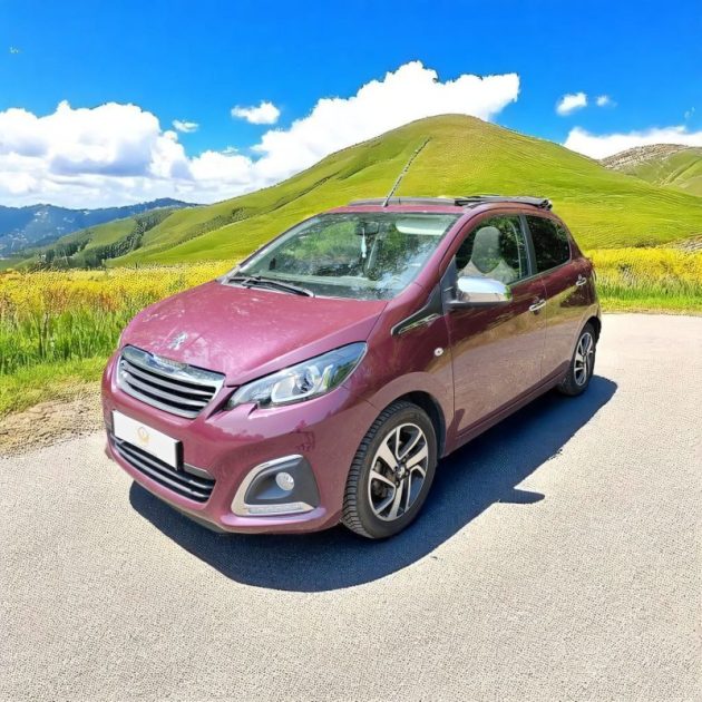 PEUGEOT 108 Allure Top 1.2i 82ch - GARANTIE 12 MOIS