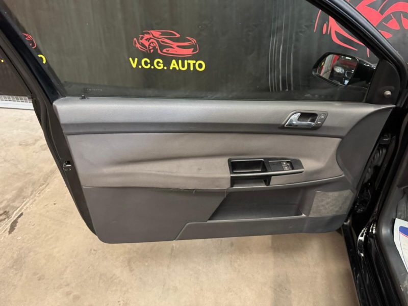 VOLKSWAGEN POLO 1.2i 60 United