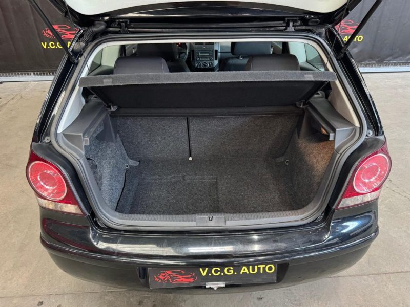 VOLKSWAGEN POLO 1.2i 60 United