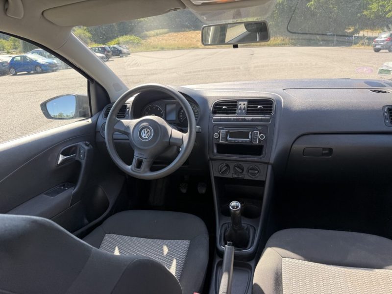 VOLKSWAGEN POLO 2012