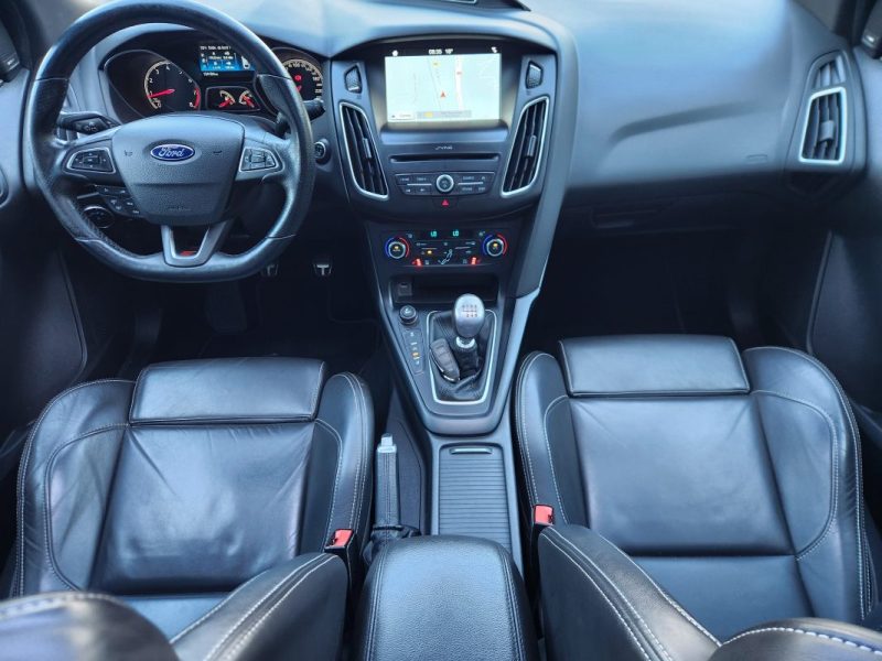 Ford Focus ST 2.0 250*1Main*T.OUVRANT*CAMERA*GPS*XENON*