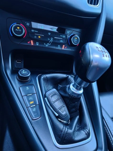 Ford Focus ST 2.0 250*1Main*T.OUVRANT*CAMERA*GPS*XENON*