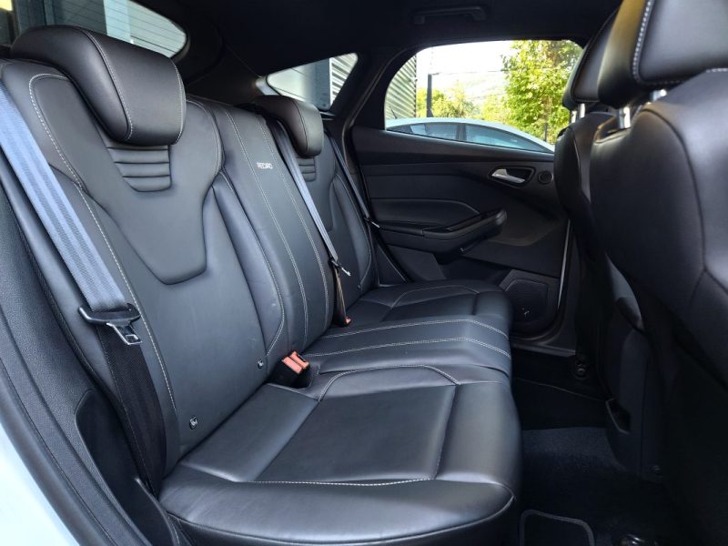 Ford Focus ST 2.0 250*1Main*T.OUVRANT*CAMERA*GPS*XENON*