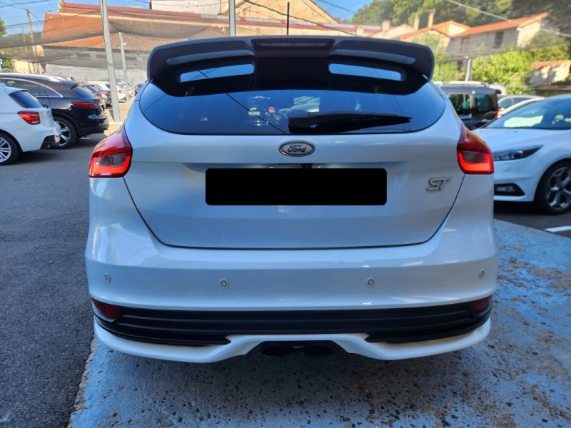 Ford Focus ST 2.0 250*1Main*T.OUVRANT*CAMERA*GPS*XENON*