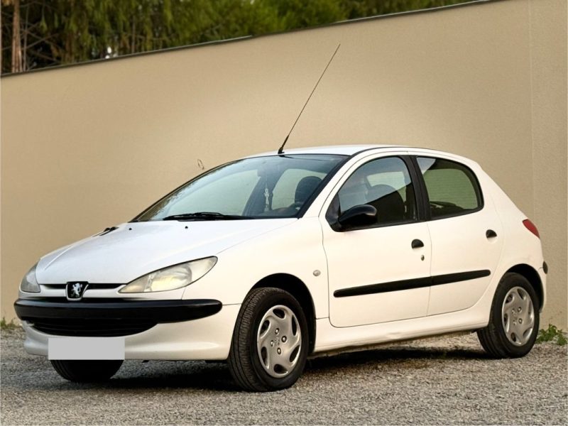 PEUGEOT 206 2002