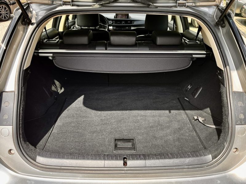 LEXUS CT200H 136ch Design pack Confort 07/2015