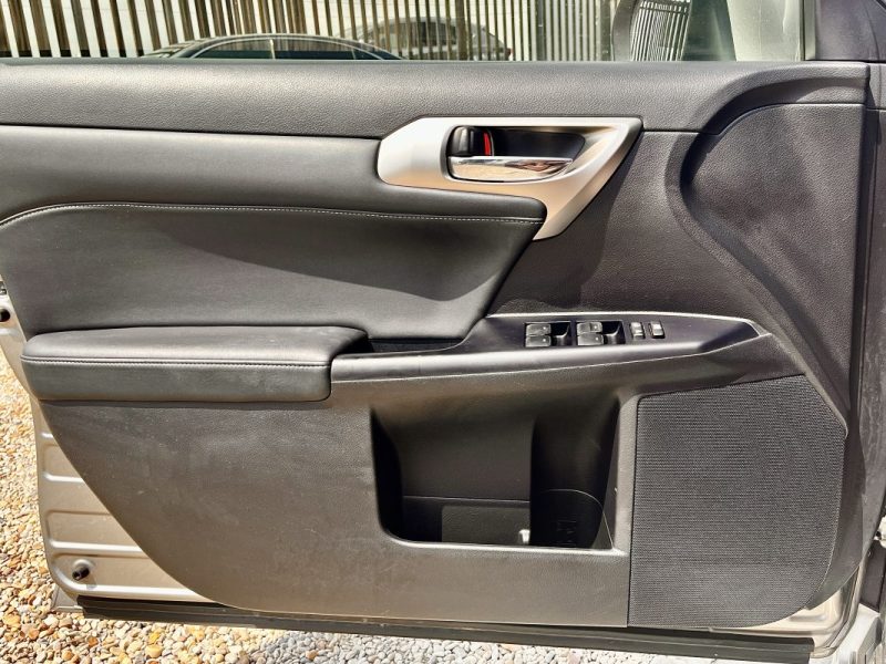 LEXUS CT200H 136ch Design pack Confort 07/2015