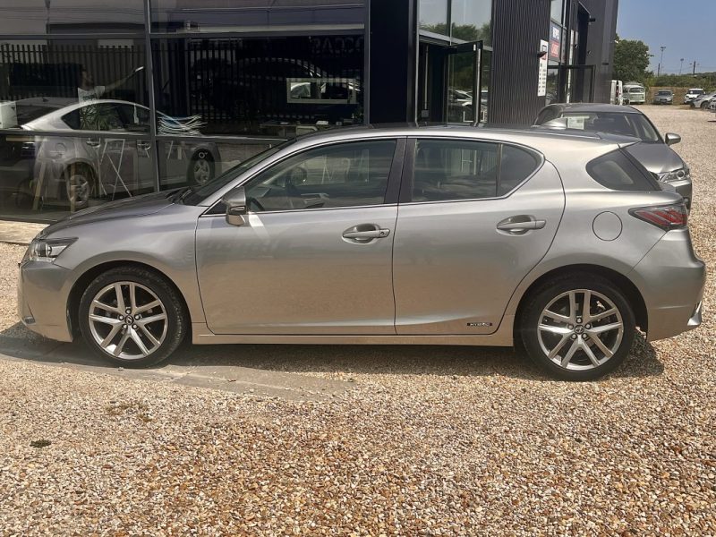 LEXUS CT200H 136ch Design pack Confort 07/2015