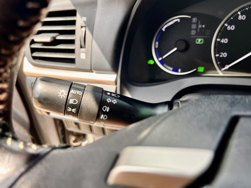 LEXUS CT200H 136ch Design pack Confort 07/2015