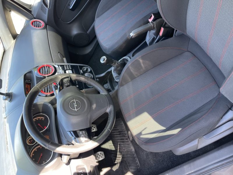 OPEL CORSA D 2011
