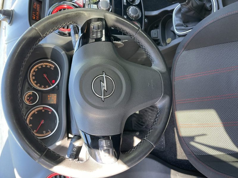 OPEL CORSA D 2011