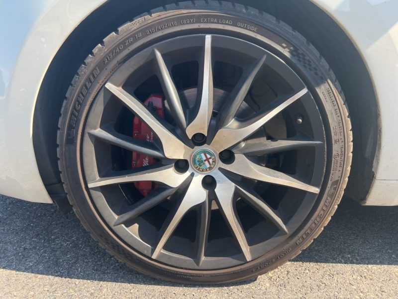 ALFA ROMEO  MITO 1.4 TB MultiAir 170ch Quadrifoglio Verde 2014