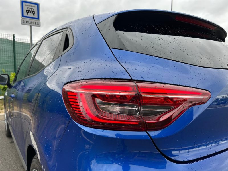 RENAULT CLIO E-TECH HYBRID RS-LINE - GARANTIE 