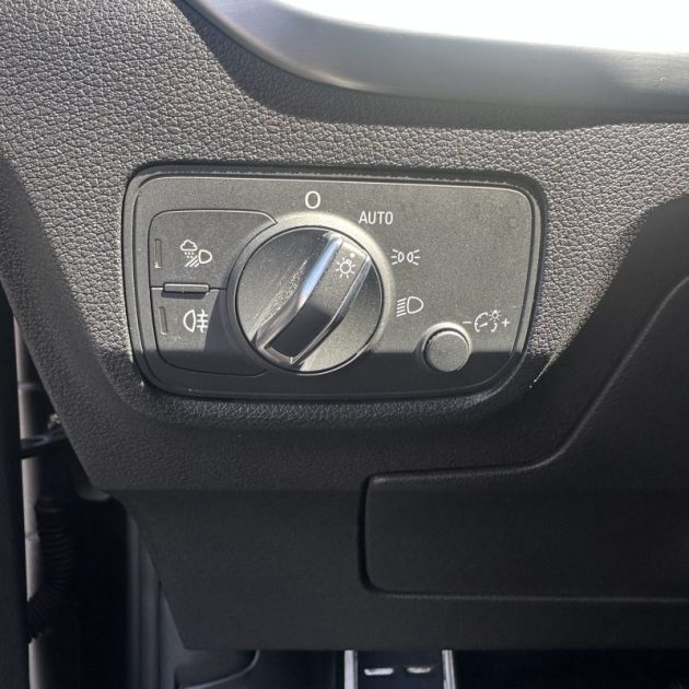 AUDI Q2 30 TDI 116 cv S-Line S-tronic 7 Garantie 12 mois