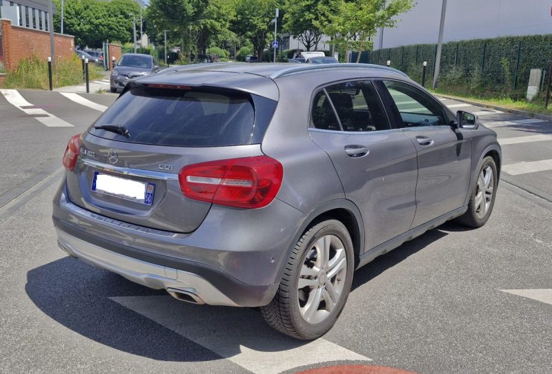 MERCEDES CLASSE GLA 200 CDI 136 CH BV6 2015