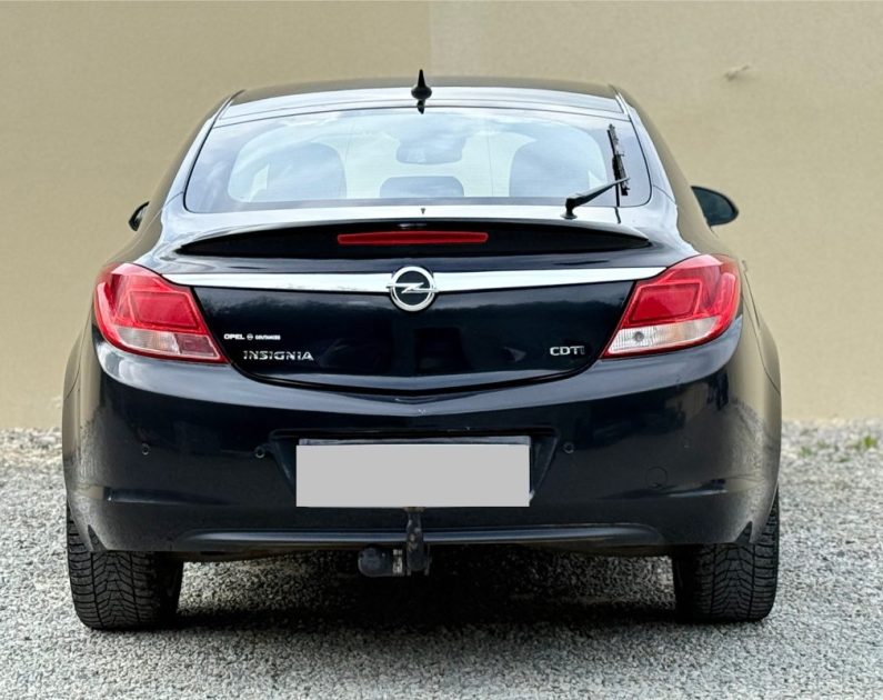 OPEL INSIGNIA 2013