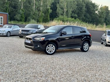 MITSUBISHI ASX 2011