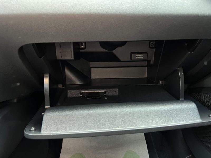 AUDI A1 1.6 TDI 105 Cv PREMIERE MAIN / 57 600 Kms GPS 5 PORTES - GARANTIE 1 AN