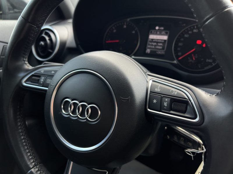 AUDI A1 1.6 TDI 105 Cv PREMIERE MAIN / 57 600 Kms GPS 5 PORTES - GARANTIE 1 AN