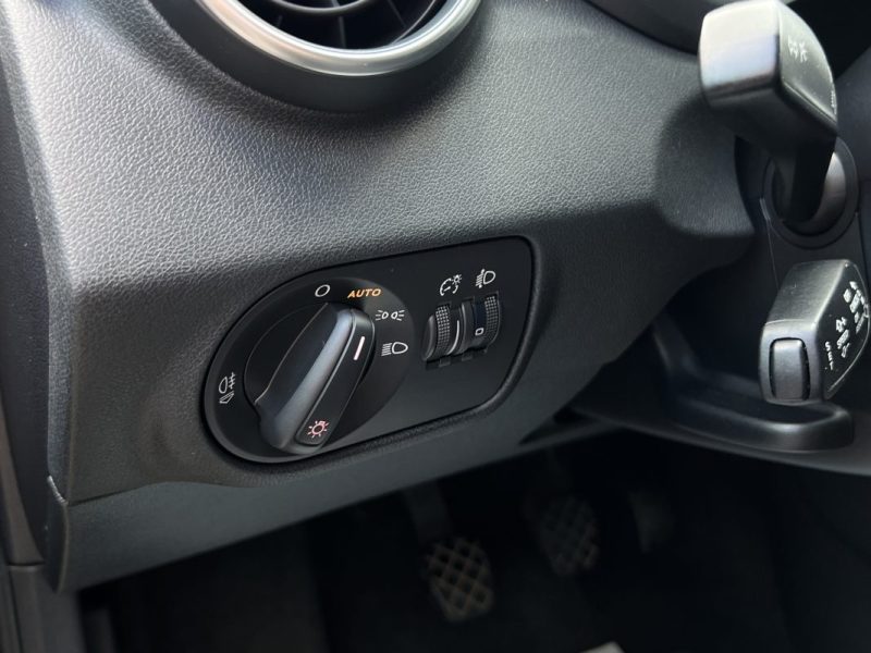 AUDI A1 1.6 TDI 105 Cv PREMIERE MAIN / 57 600 Kms GPS 5 PORTES - GARANTIE 1 AN