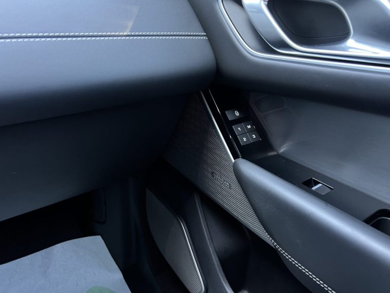 LAND ROVER RANGE ROVER VELAR - VENTE EN ETAT MOTEUR HS - D300 HSE R-DYNAMIC 3.0 SDV6 300 Cv 4WD FULL