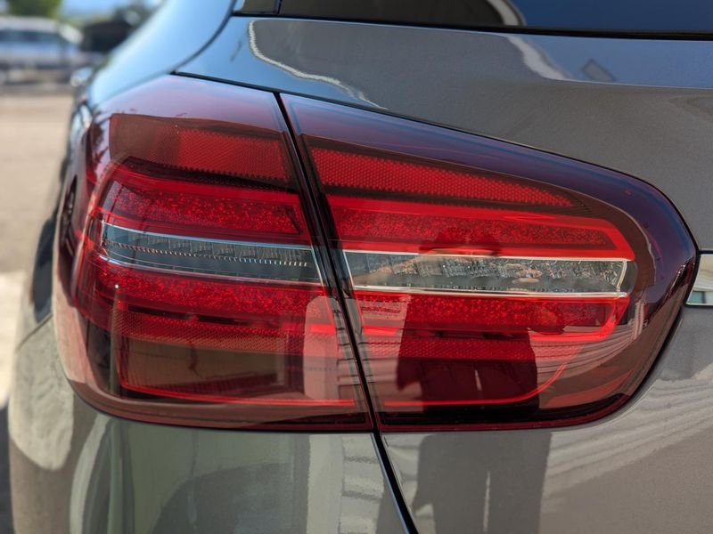 Mercedes Gla 180 - BV 7G-DCT Fascination