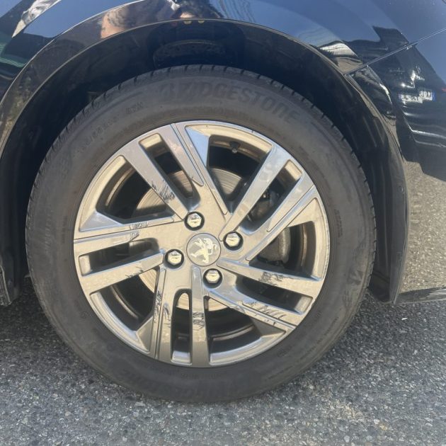 PEUGEOT 208 1.5 BlueHDi 100 cv Active Business Garantie 12 Mois