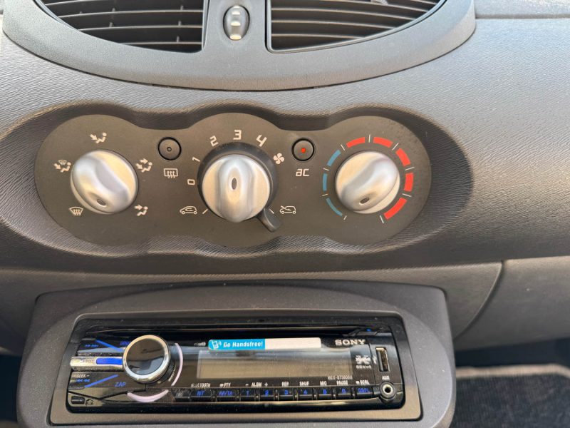 RENAULT TWINGO 2010