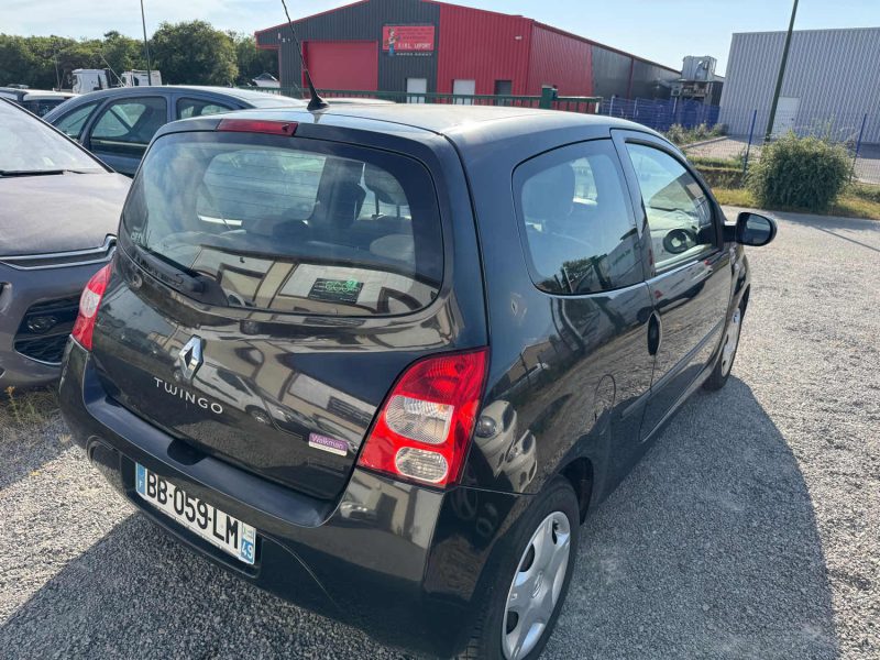 RENAULT TWINGO 2010