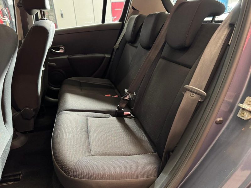 RENAULT CLIO 1.4i 100 Dynamique 